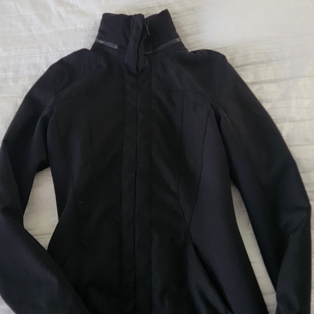 lululemon jacket new without tag